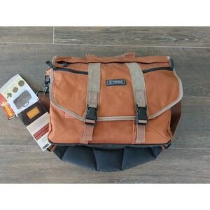 Tenba Pro Digital Camera Laptop Messenger Bag Crossbody Mirrorless DLSR 92392